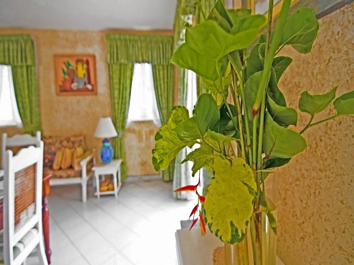 Sea Symphony Barbados - 6 Bedroom Beachfront Villa Wstaff Saint Lucy Барбадос