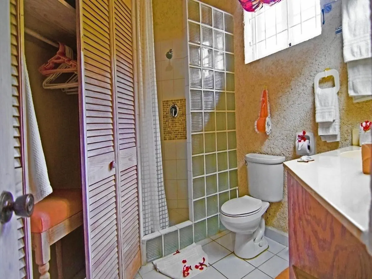 Sea Symphony Barbados - 6 Bedroom Beachfront Villa Wstaff Saint Lucy